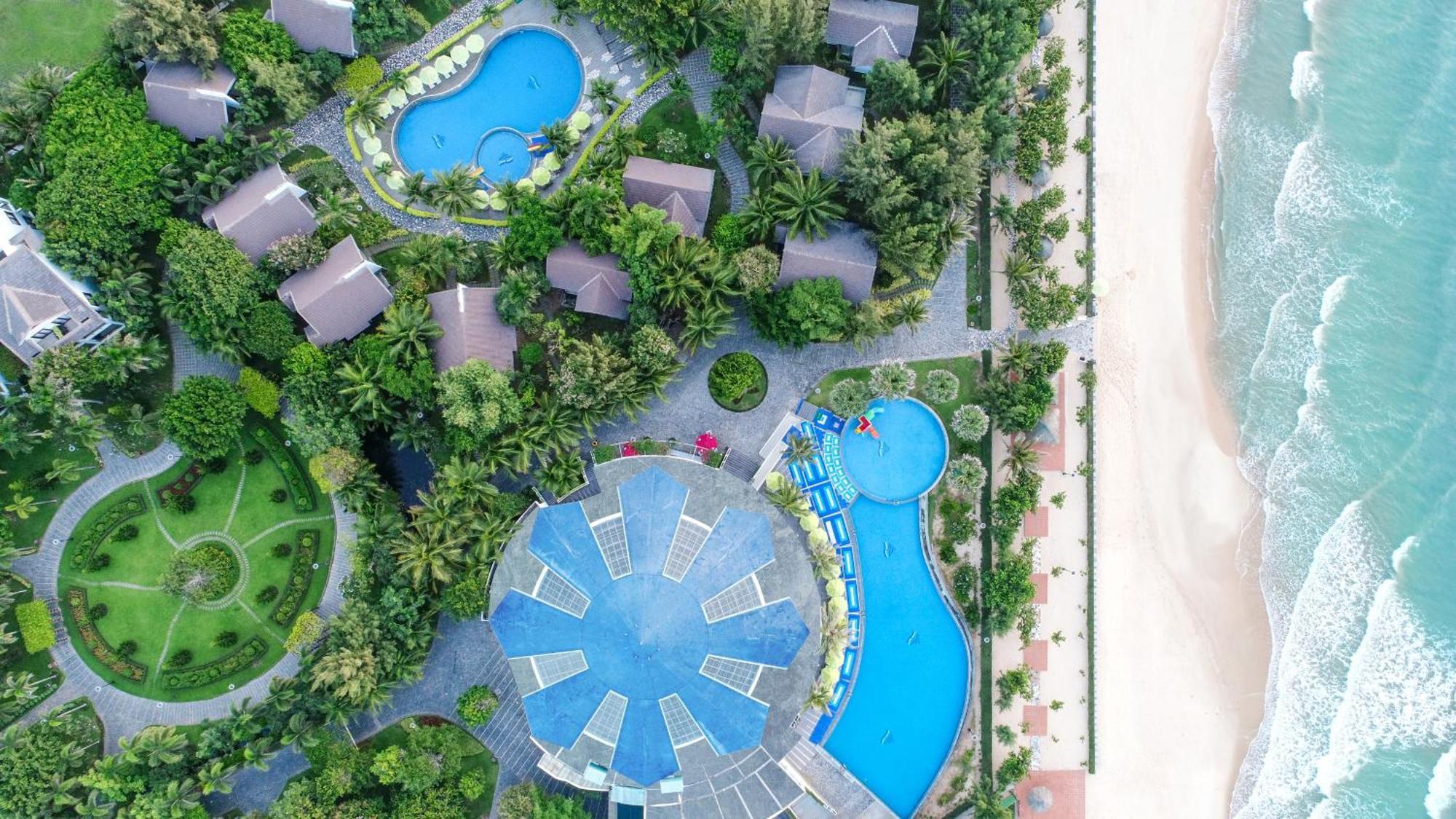 Carmelina Beach Resort Hồ Tràm Exterior foto
